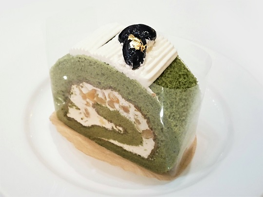星野抹茶の栗ロール